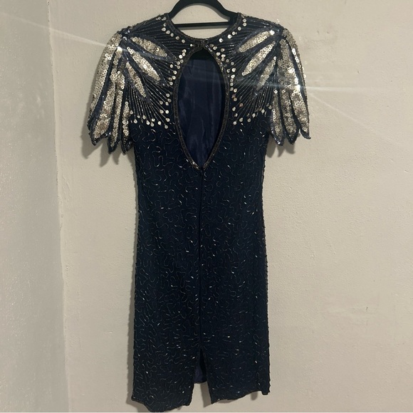 Glamorous Black and Silver Sequin Mini flapper Dress - Picture 4 of 6